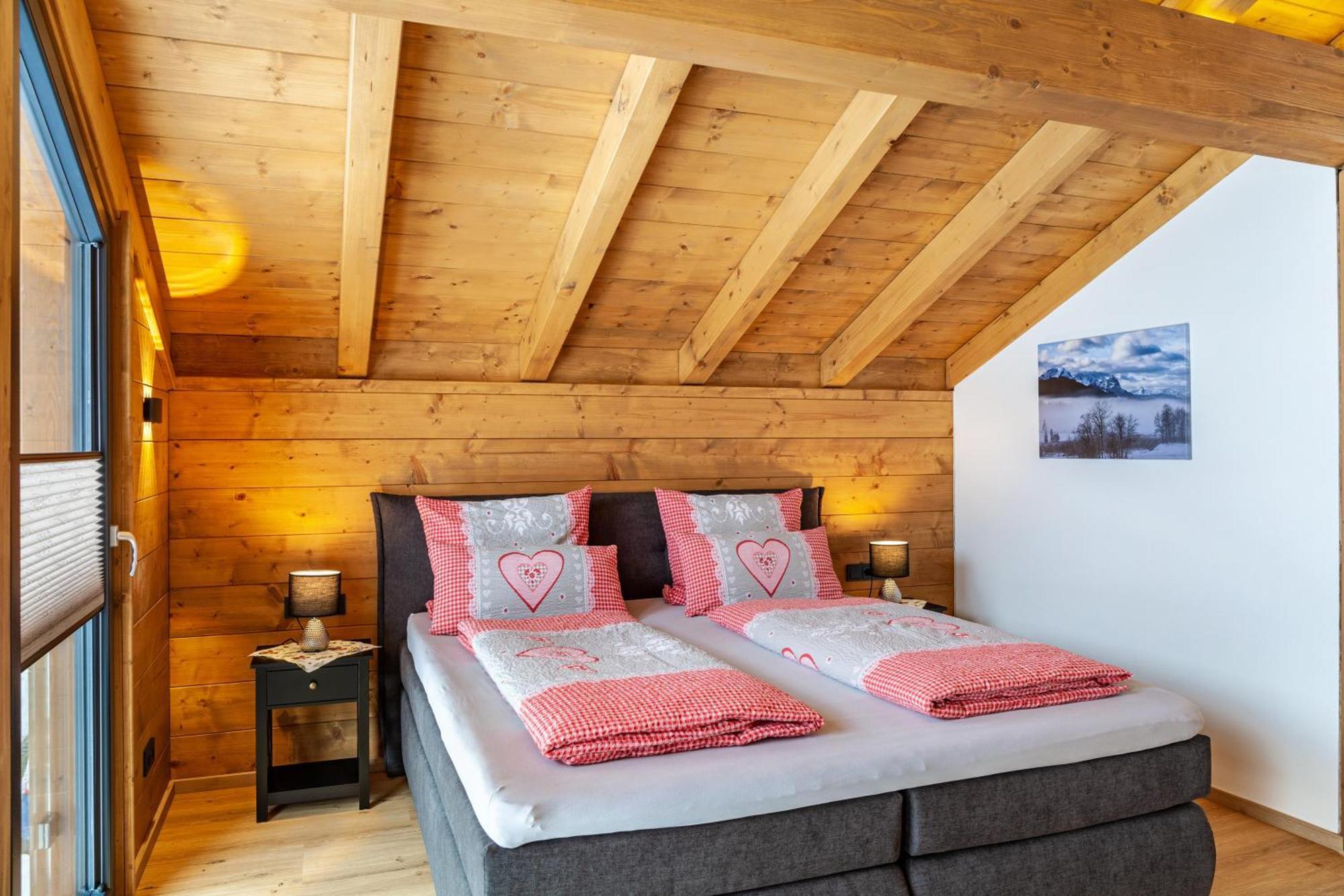 Chalet Aus Holz Гармиш-Партенкирхен Экстерьер фото