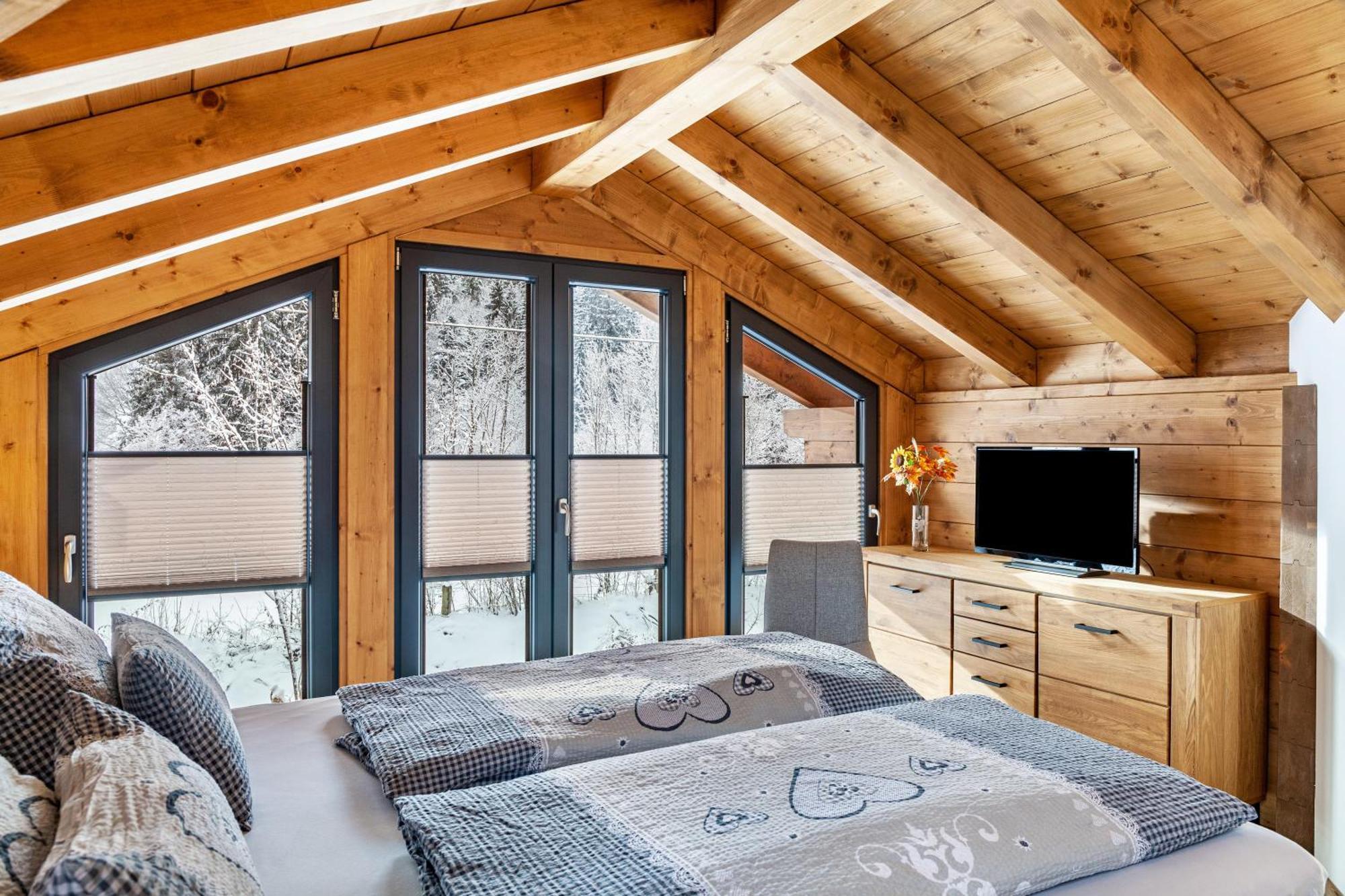 Вилла Chalet Aus Holz Гармиш-Партенкирхен Экстерьер фото