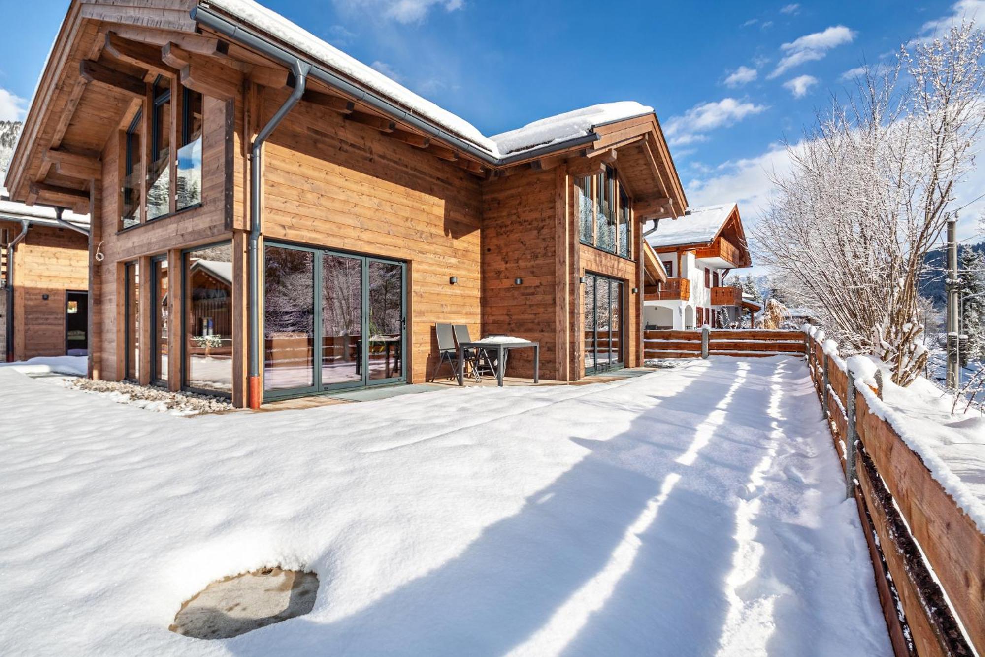 Chalet Aus Holz Гармиш-Партенкирхен Экстерьер фото