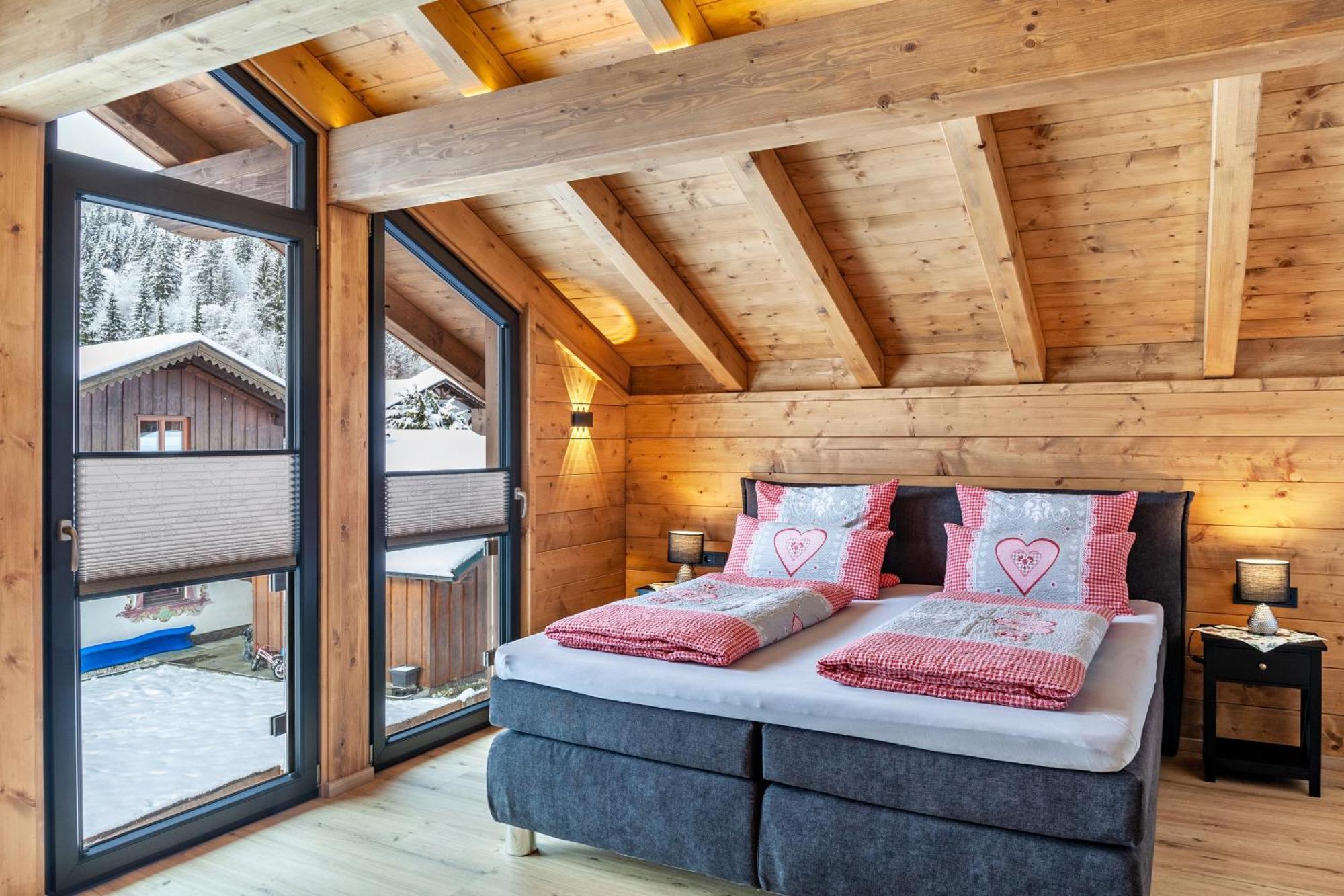 Вилла Chalet Aus Holz Гармиш-Партенкирхен Экстерьер фото